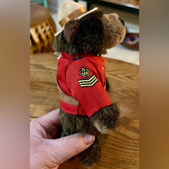 RCMP GRC Royal Canadian Mounted Police Beaver Plush - Canadian Police Plush - Picture 4 of 9